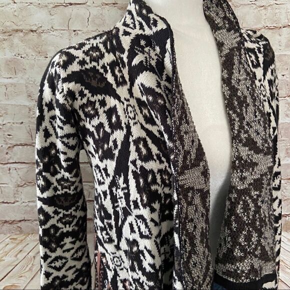 Blu Pepper Aztec cardigan sweater - Picture 4 of 5
